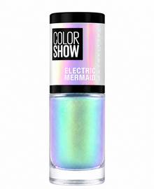 Swatch of Maybelline Color Show Nail Polish in shade 532 Enchanted Pearl showcasing its soft pearly white color, subtle shimmer, and luminous finish.