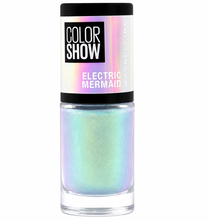 Swatch of Maybelline Color Show Nail Polish in shade 532 Enchanted Pearl showcasing its soft pearly white color, subtle shimmer, and luminous finish.