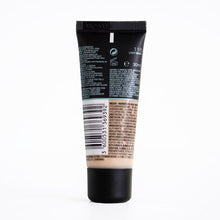 Maybelline Fit Me Matte + Poreless Foundation 118 Light Beige swatch showing the blendable formula and true skin tone colour.